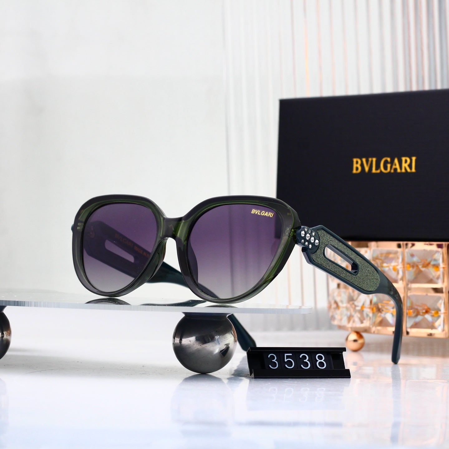 Full Frame Square Gradient Sunglasses