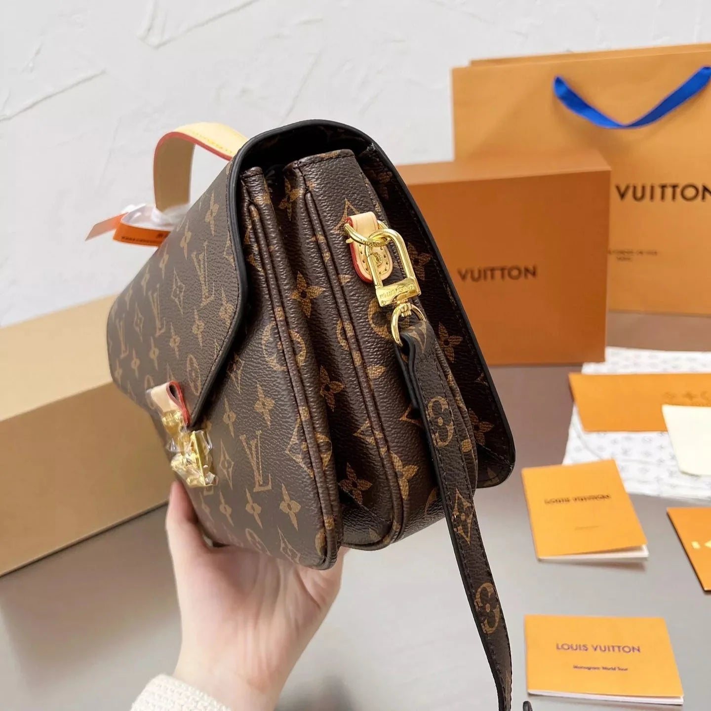 Exquisite+leather+bags-566