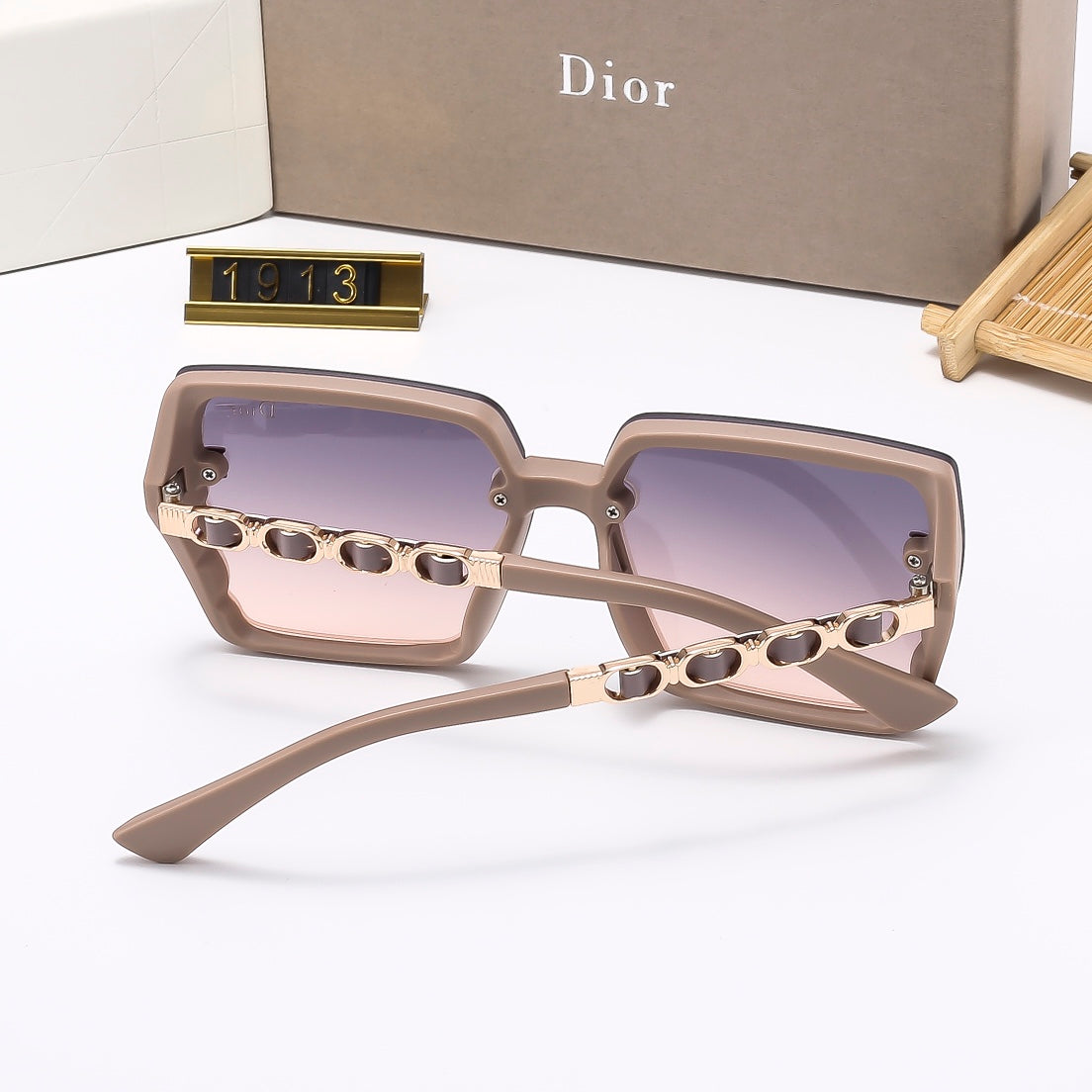 4-color high-end popular sunglasses 1913