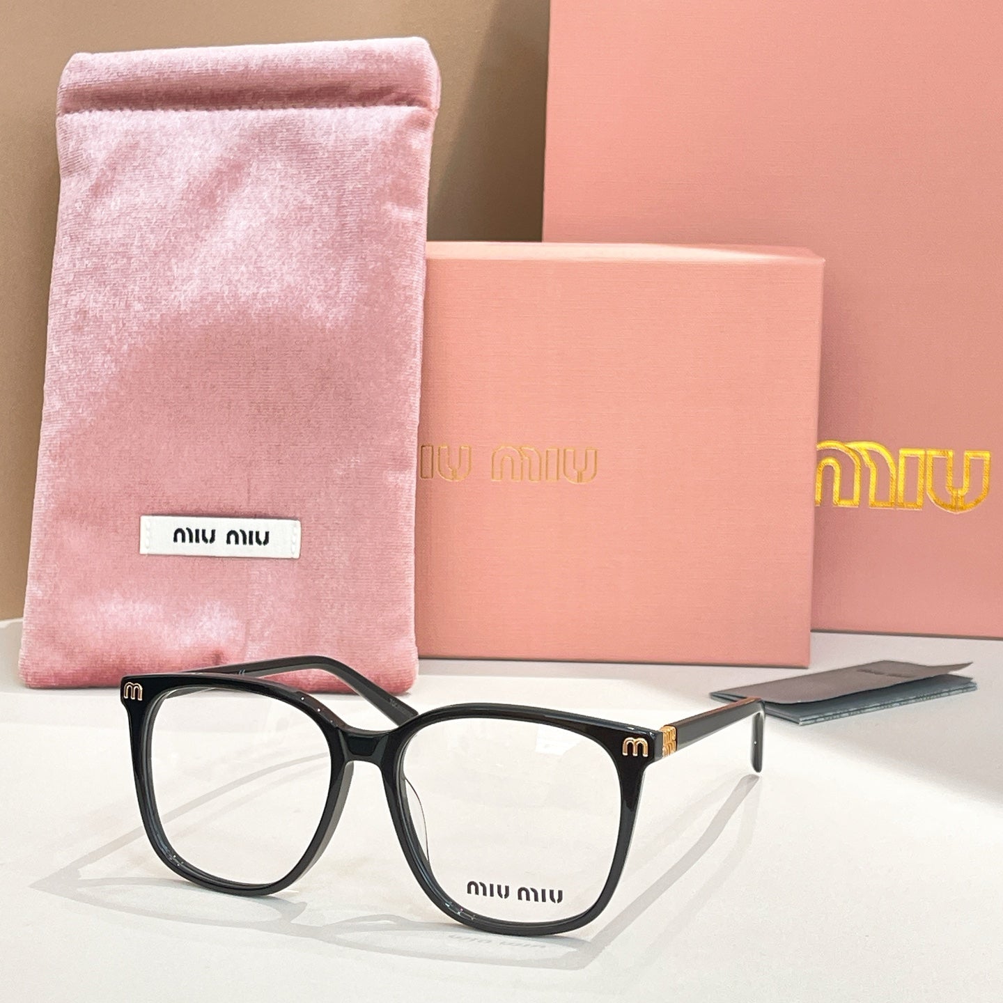 Full frame sunglasses