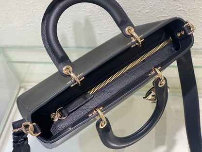 Exquisite+leather+bags-137