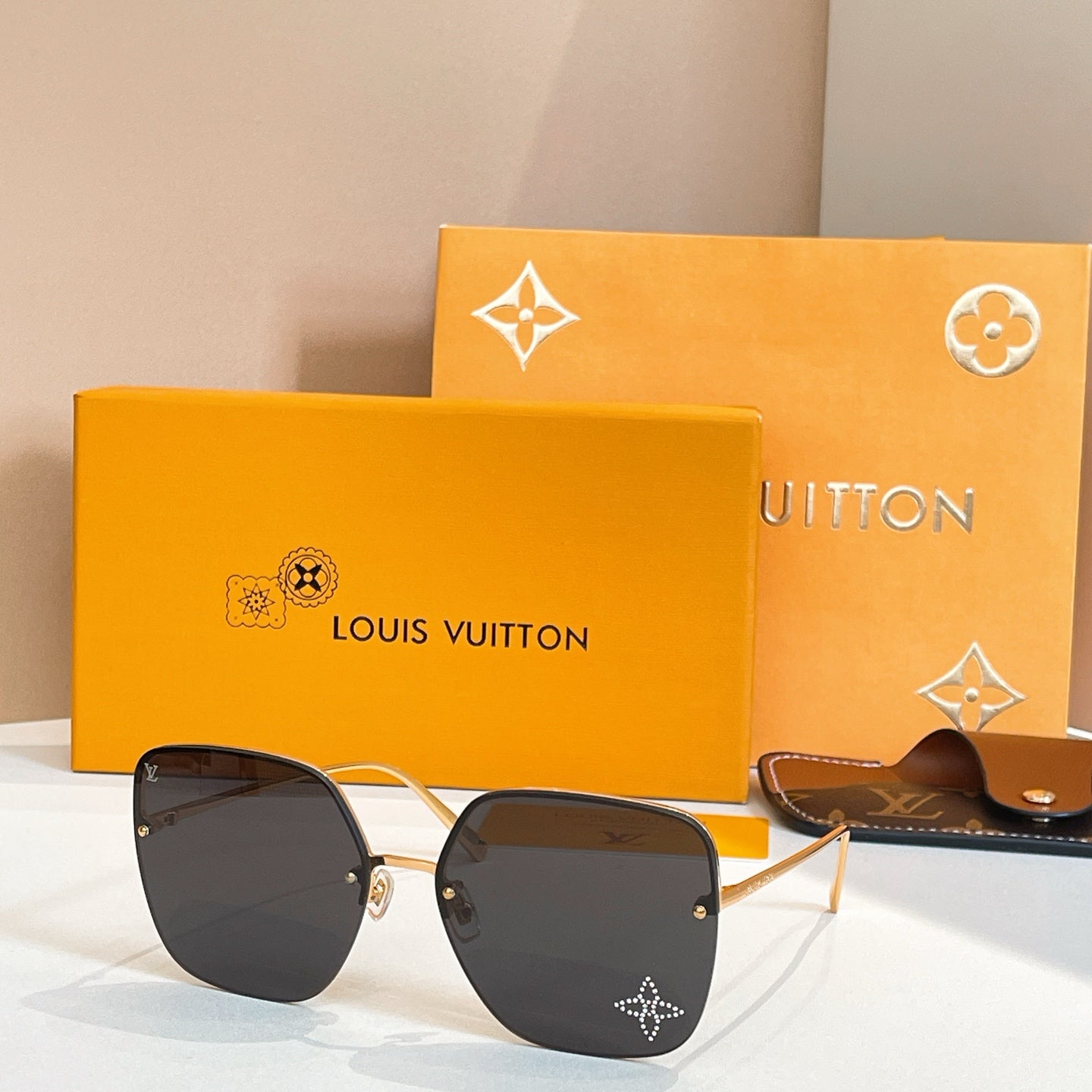 New Prismatic Gradient Sunglasses