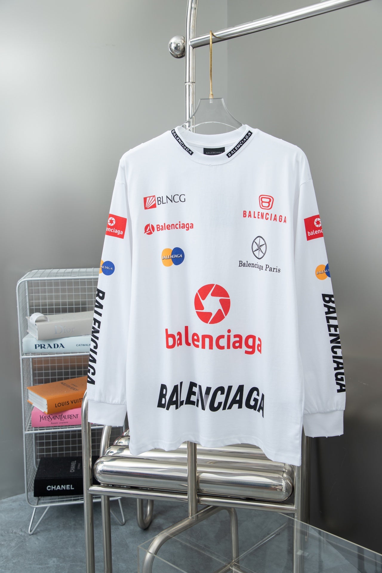 New printed long sleeve T-shirt