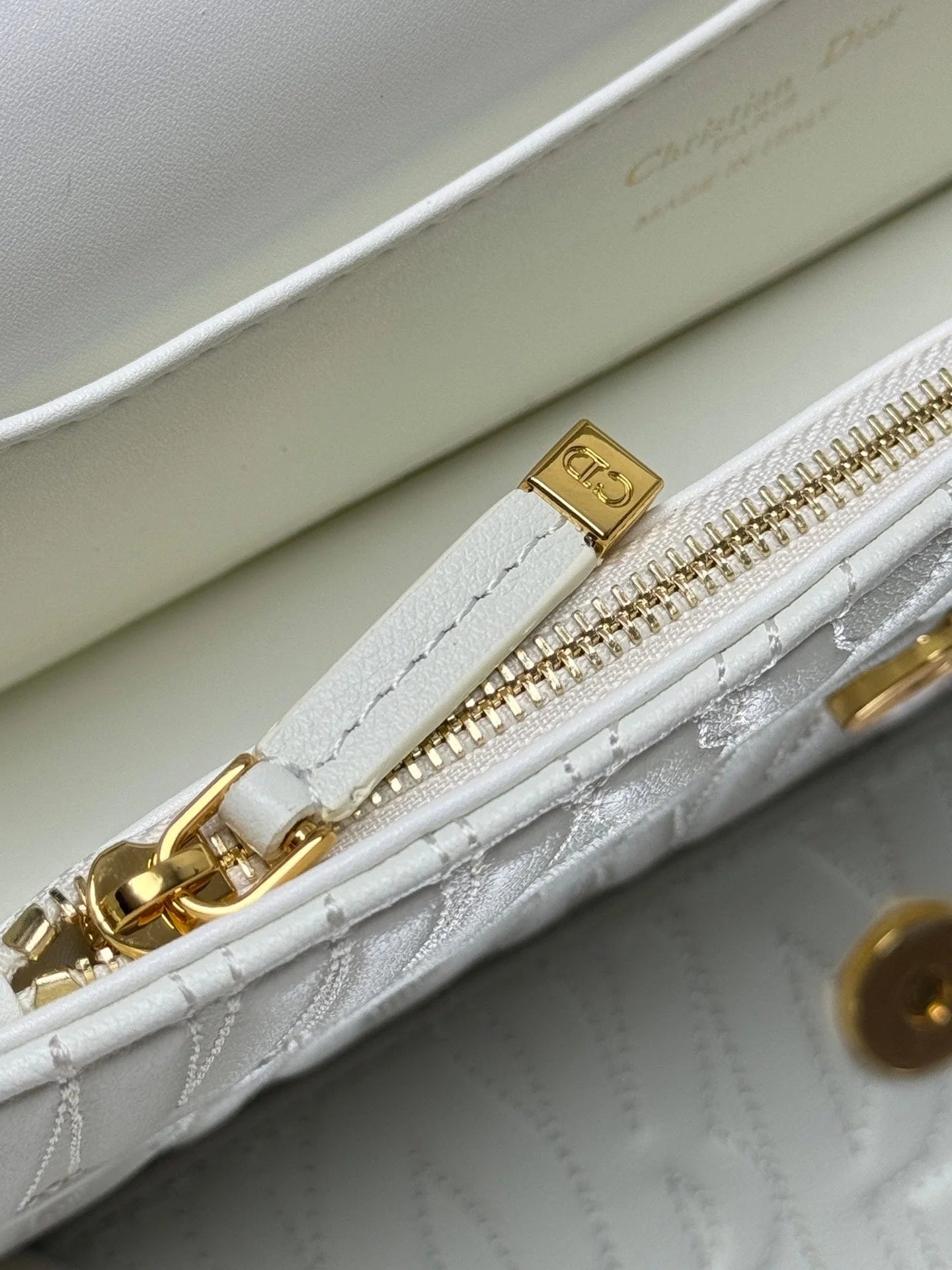 Exquisite+leather+bags-365