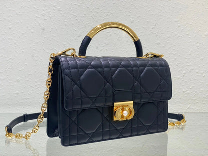Exquisite+leather+bags-76