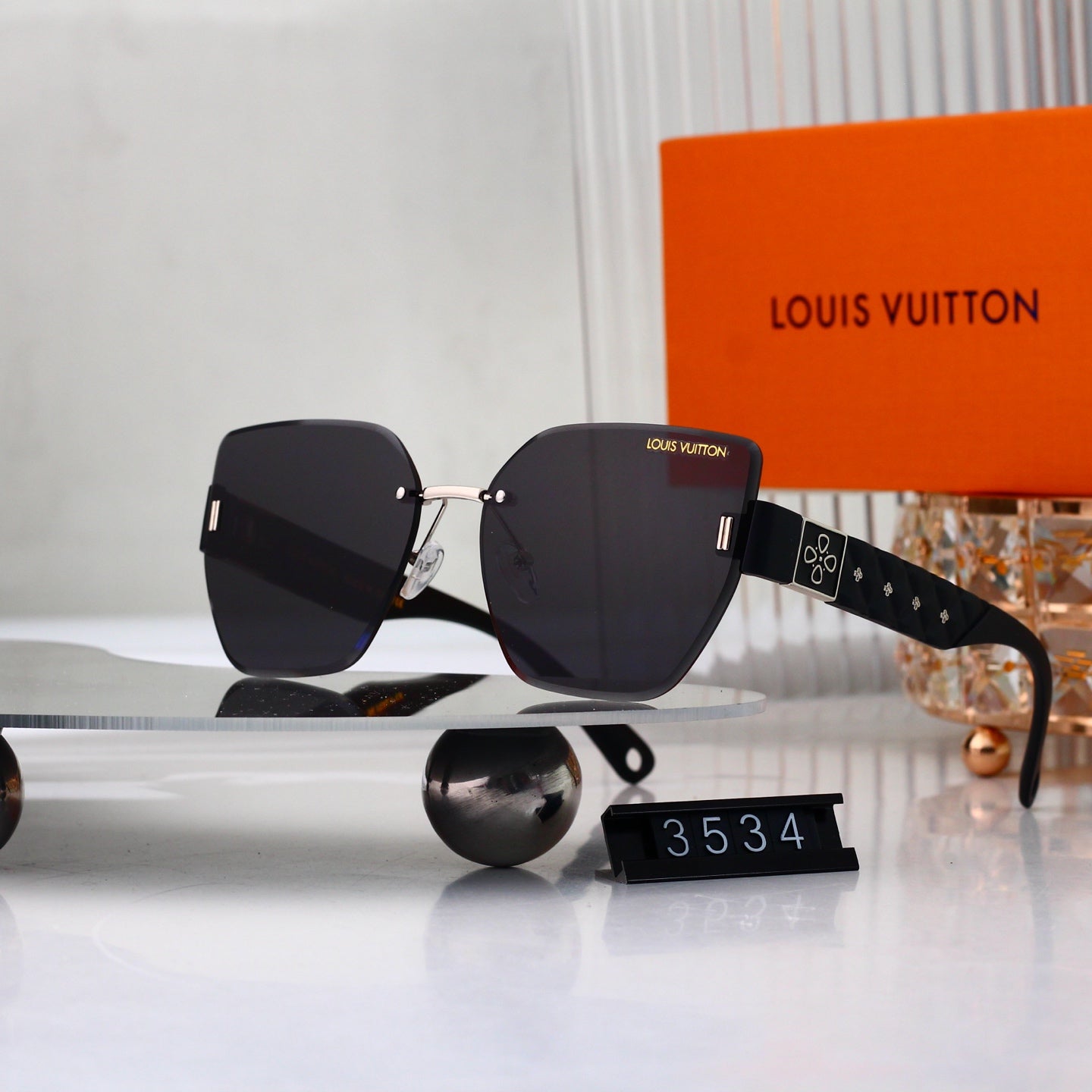 New Frameless Sunglasses