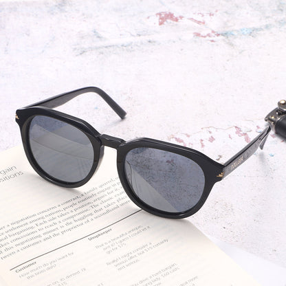 Dollger Black Retro-Vintage Round Tinted Sunglasses