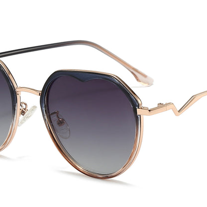 Dollger Gradient Lens  Round Sunglasses