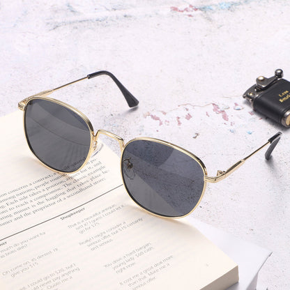 Dollger Rose Gold Retro-Vintage Round Tinted Sunglasses