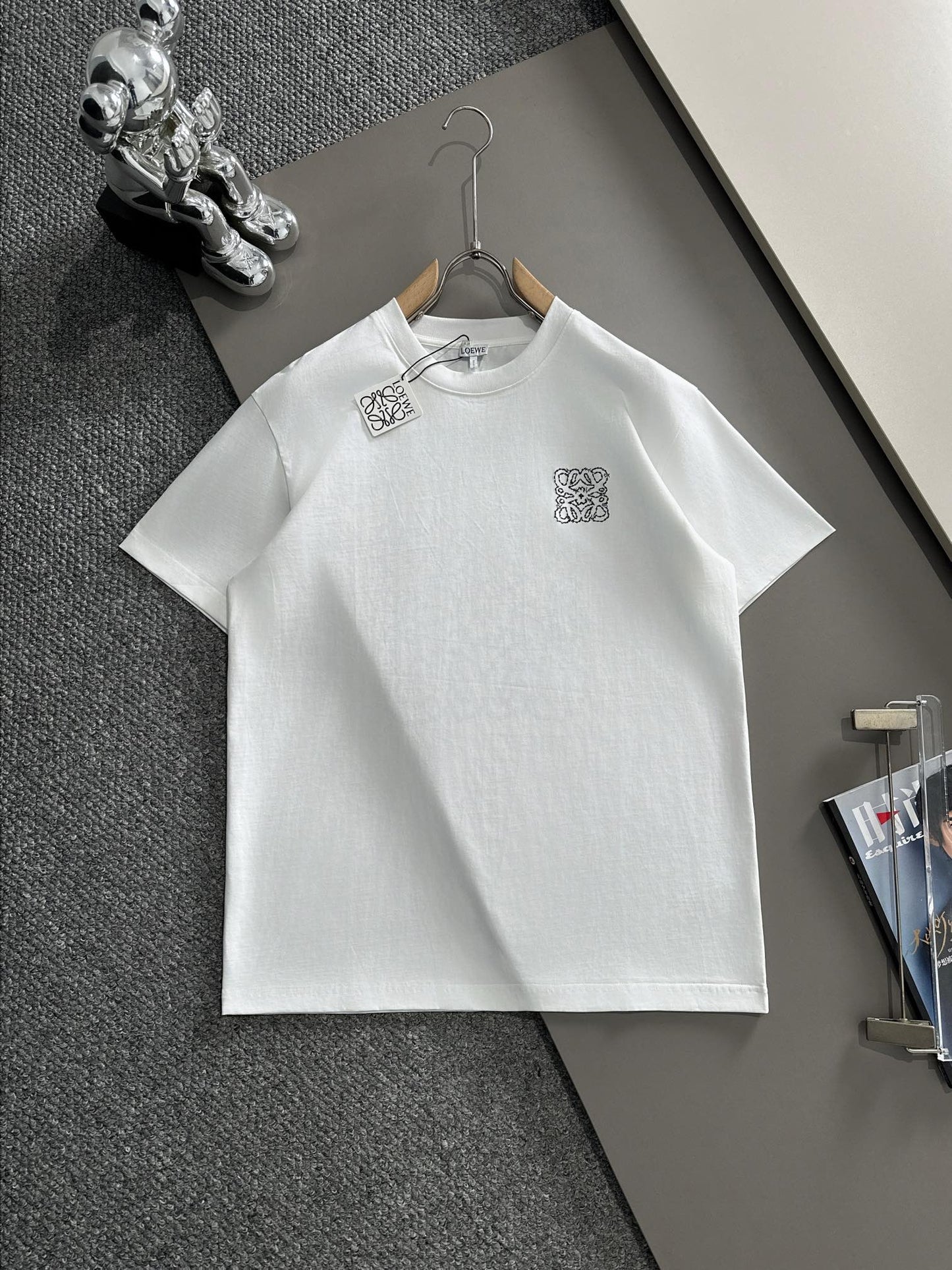 High quality embroidery t-shirt