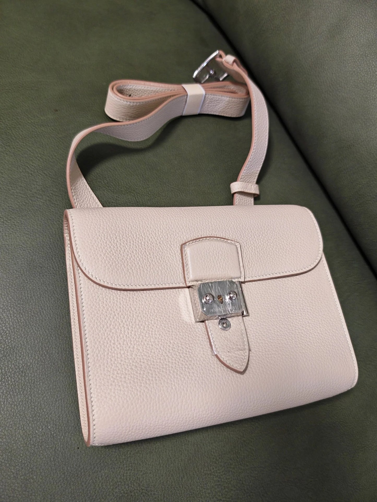 Exquisite+leather+bags-291