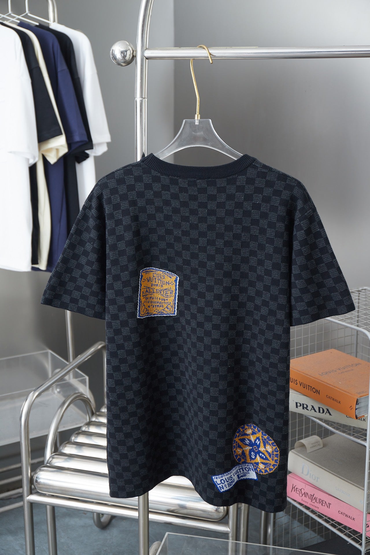 New fashionable patterned knitted T-shirt