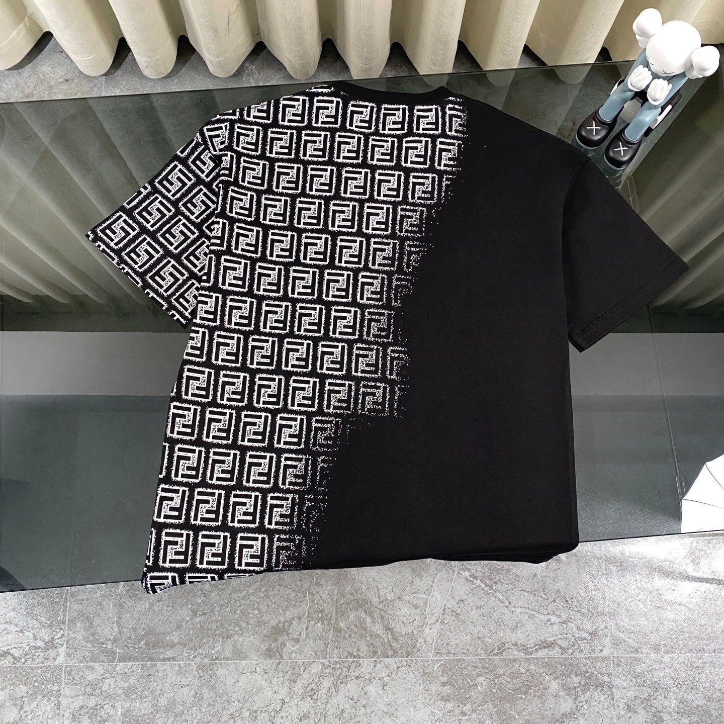 New gradient color t-shirt