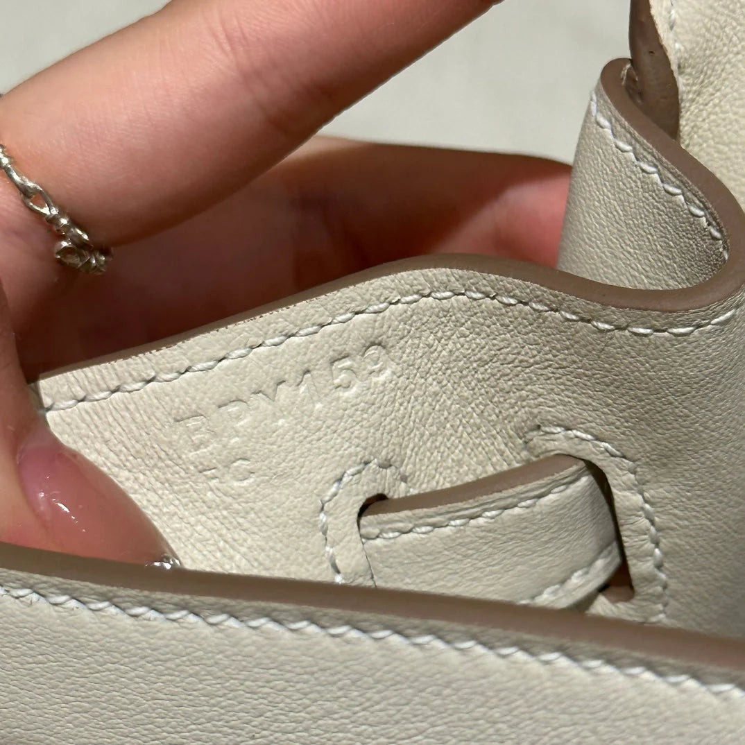 Exquisite+leather+bags-294