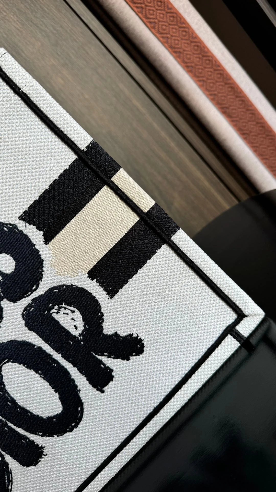 Exquisite+leather+bags-398