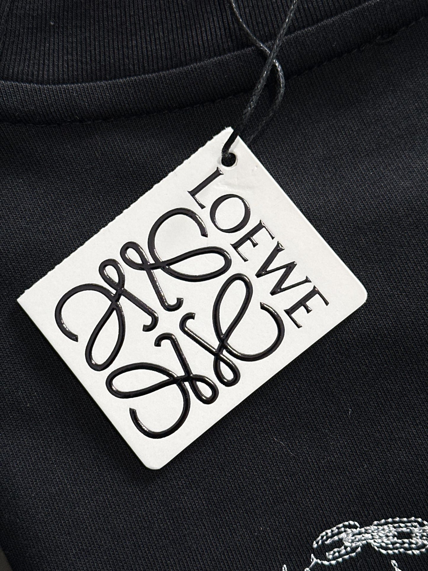 High quality embroidery t-shirt