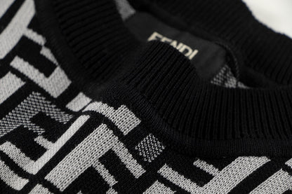 Short sleeved knitted t-shirt