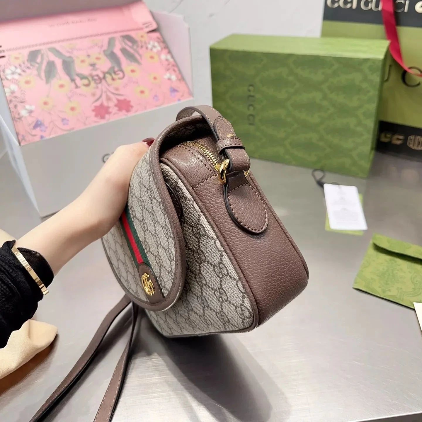 Exquisite+leather+bags-563