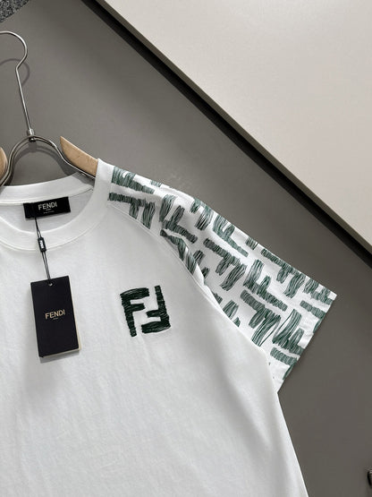 Fashion embroidery t-shirt