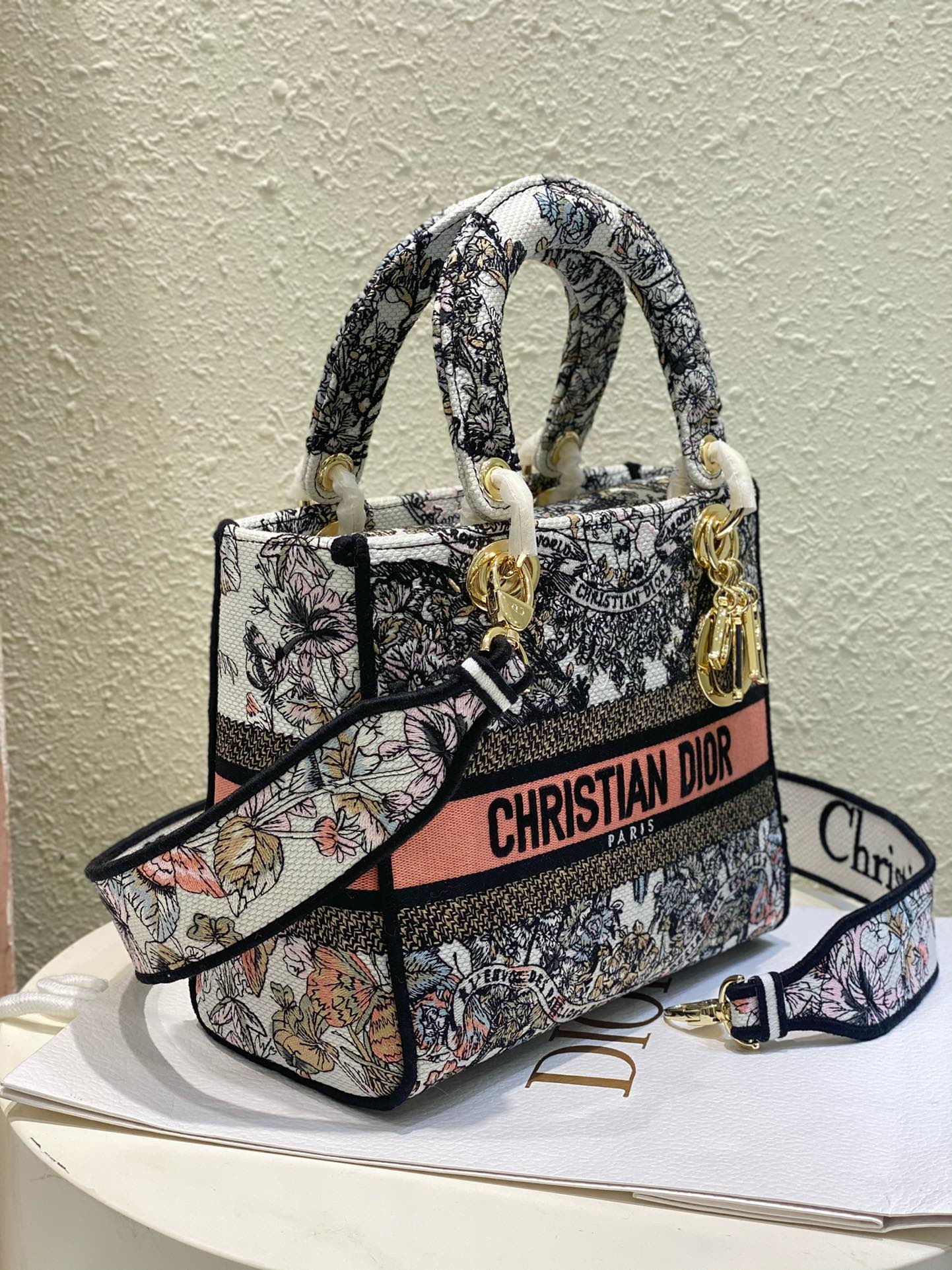 Exquisite+leather+bags-142