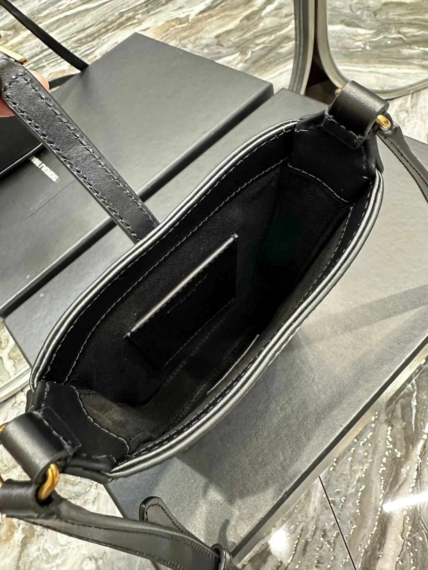 Exquisite+leather+bags-153