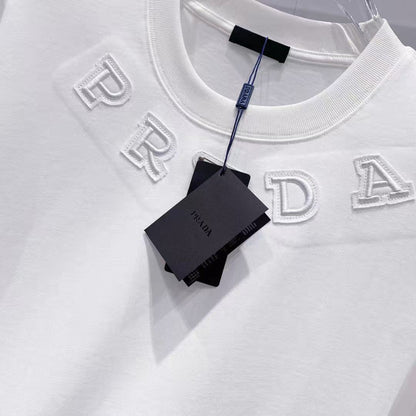 High quality craftsmanship metal logo t-shirt