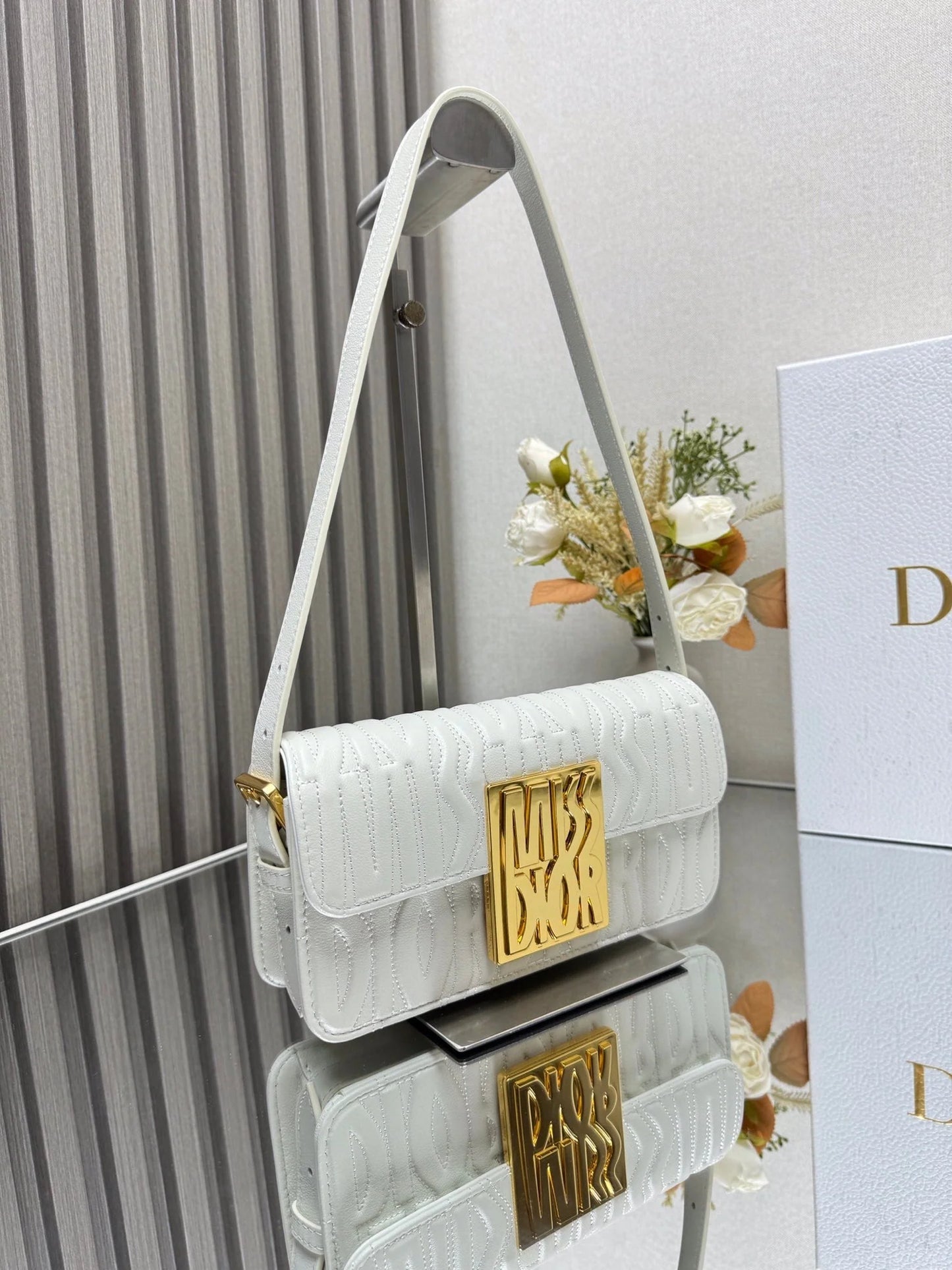 Exquisite+leather+bags-365