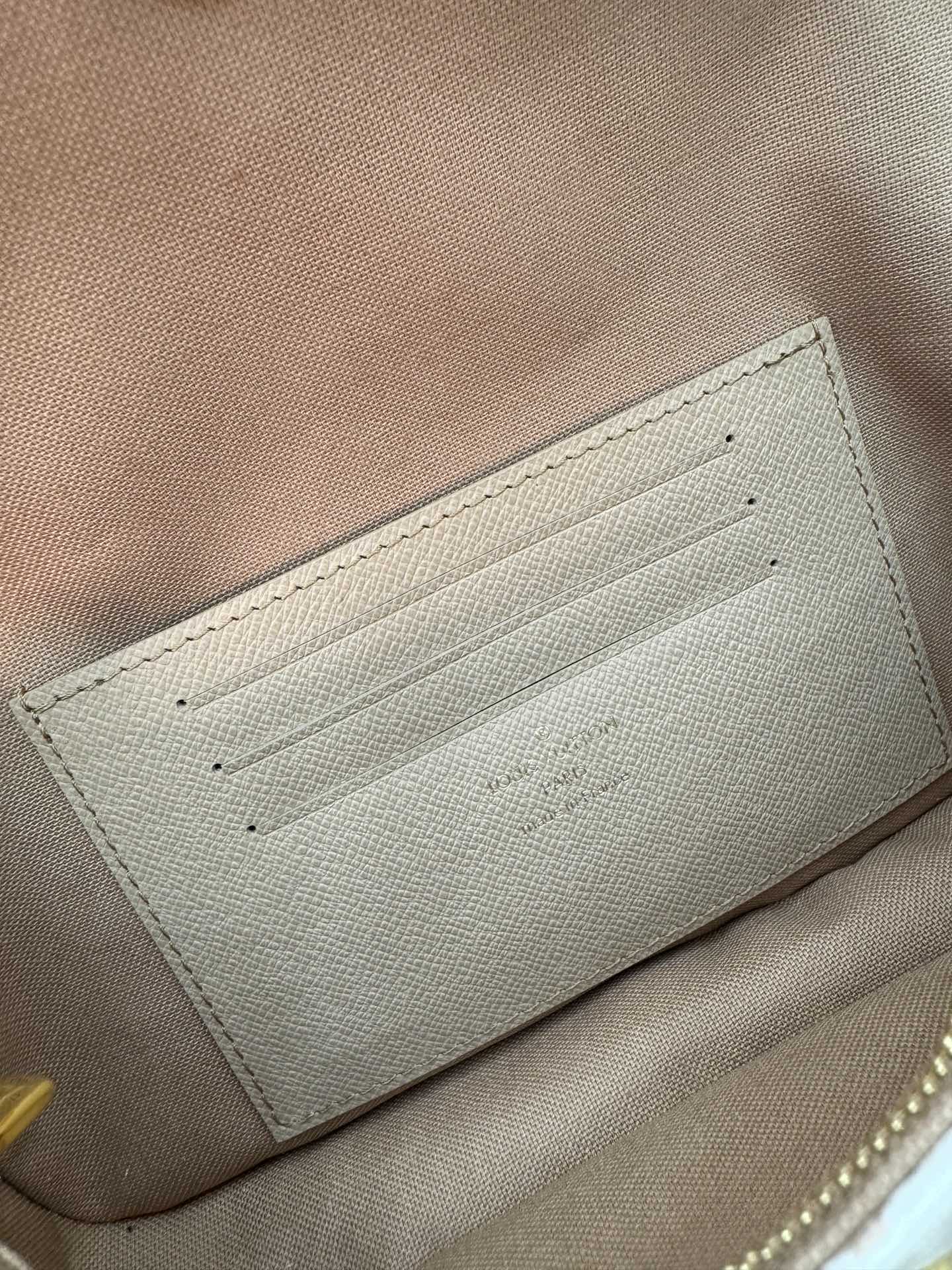 Exquisite+leather+bags-158