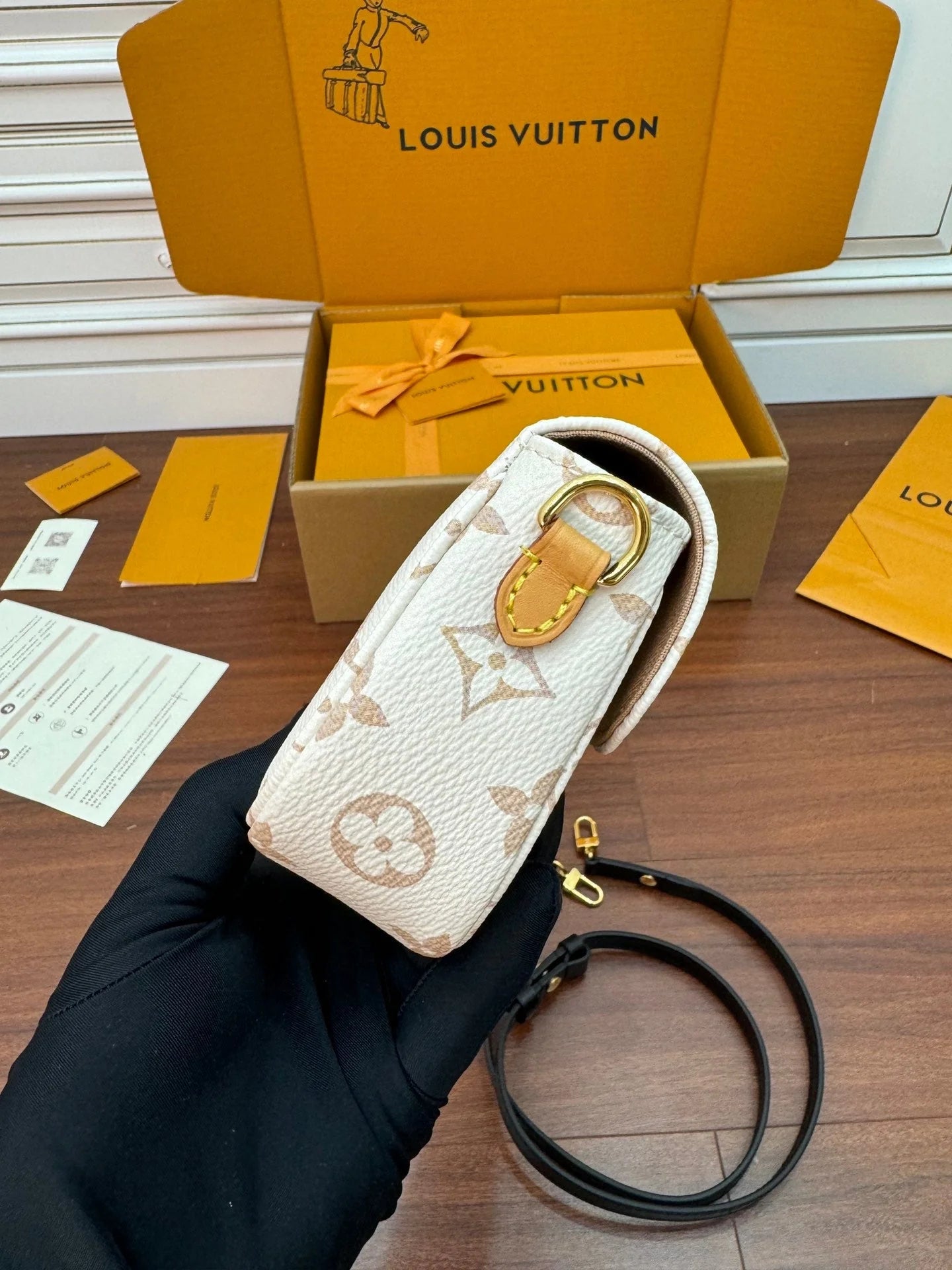 Exquisite+leather+bags-158