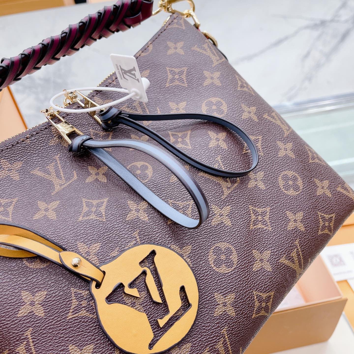 Exquisite+leather+bags-470