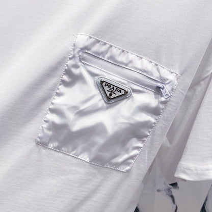 Metal logo carry pocket t-shirt
