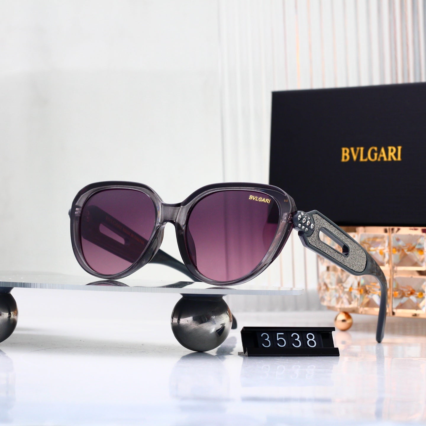 Full Frame Square Gradient Sunglasses