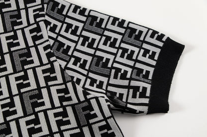 Short sleeved knitted t-shirt