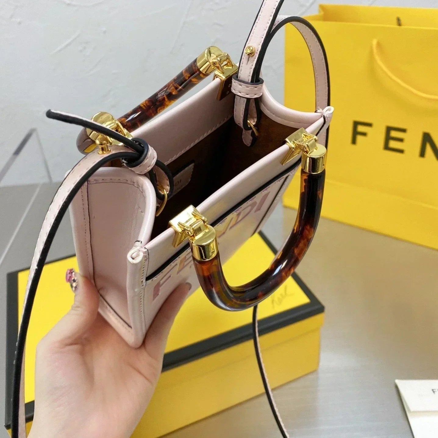 Exquisite+leather+bags-523