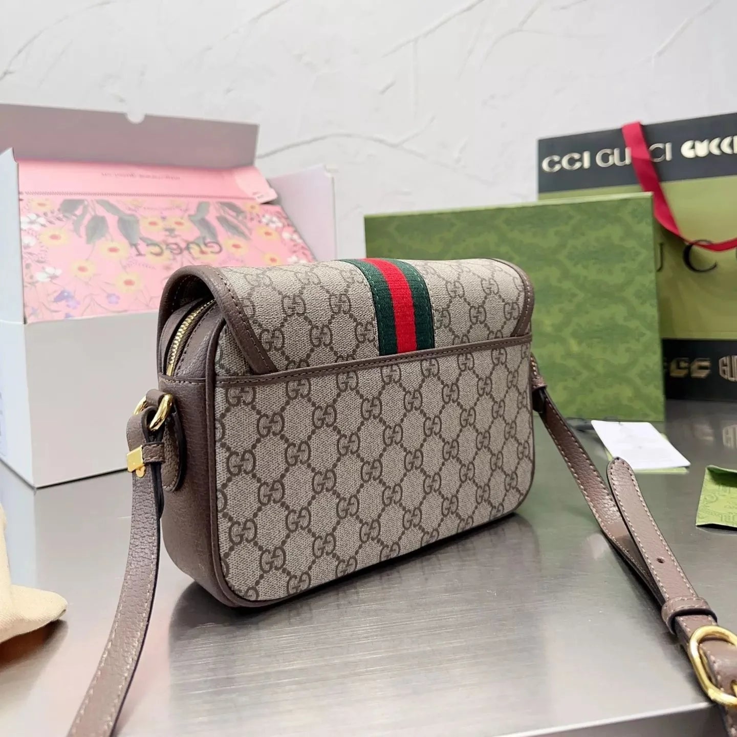 Exquisite+leather+bags-563