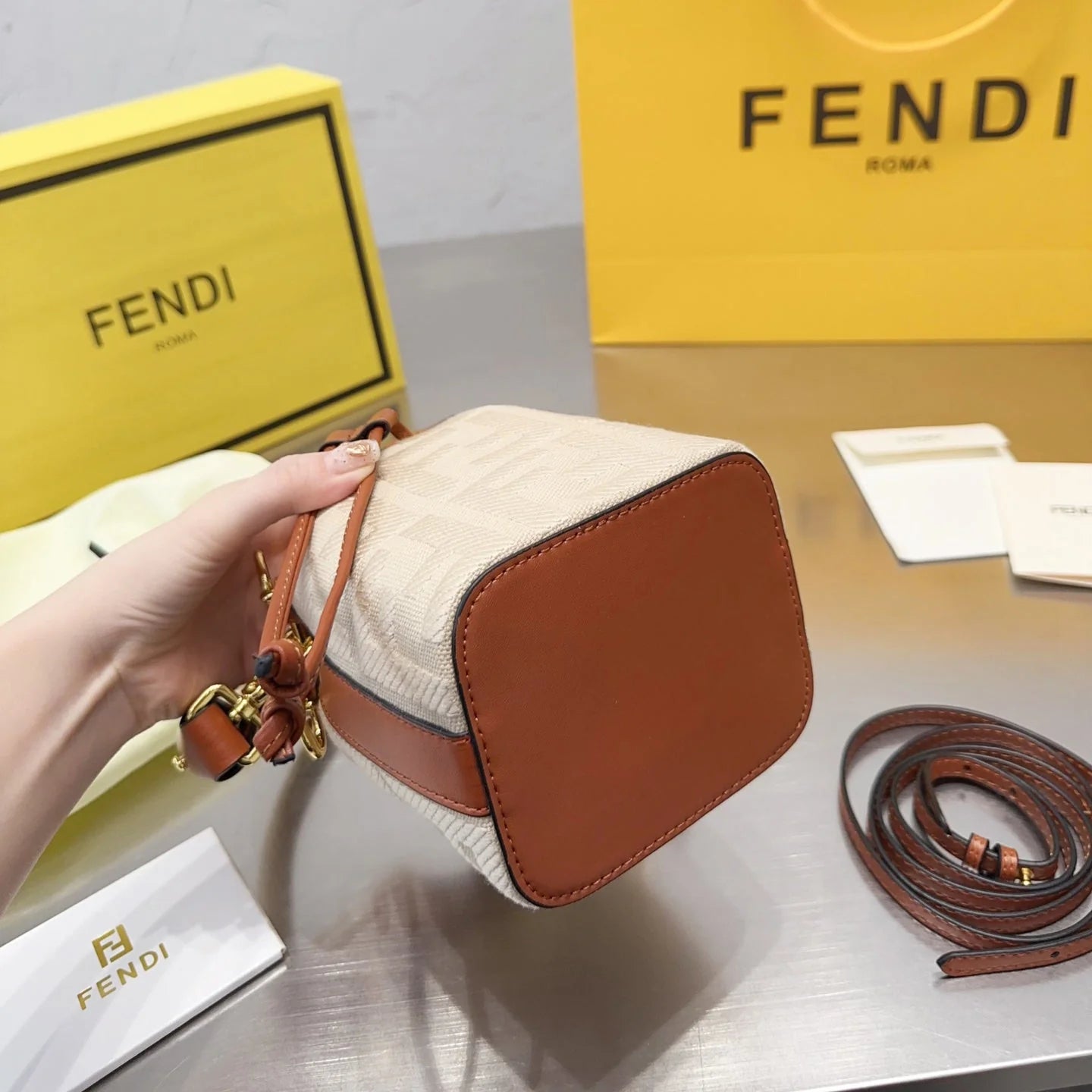 Exquisite+leather+bags-679