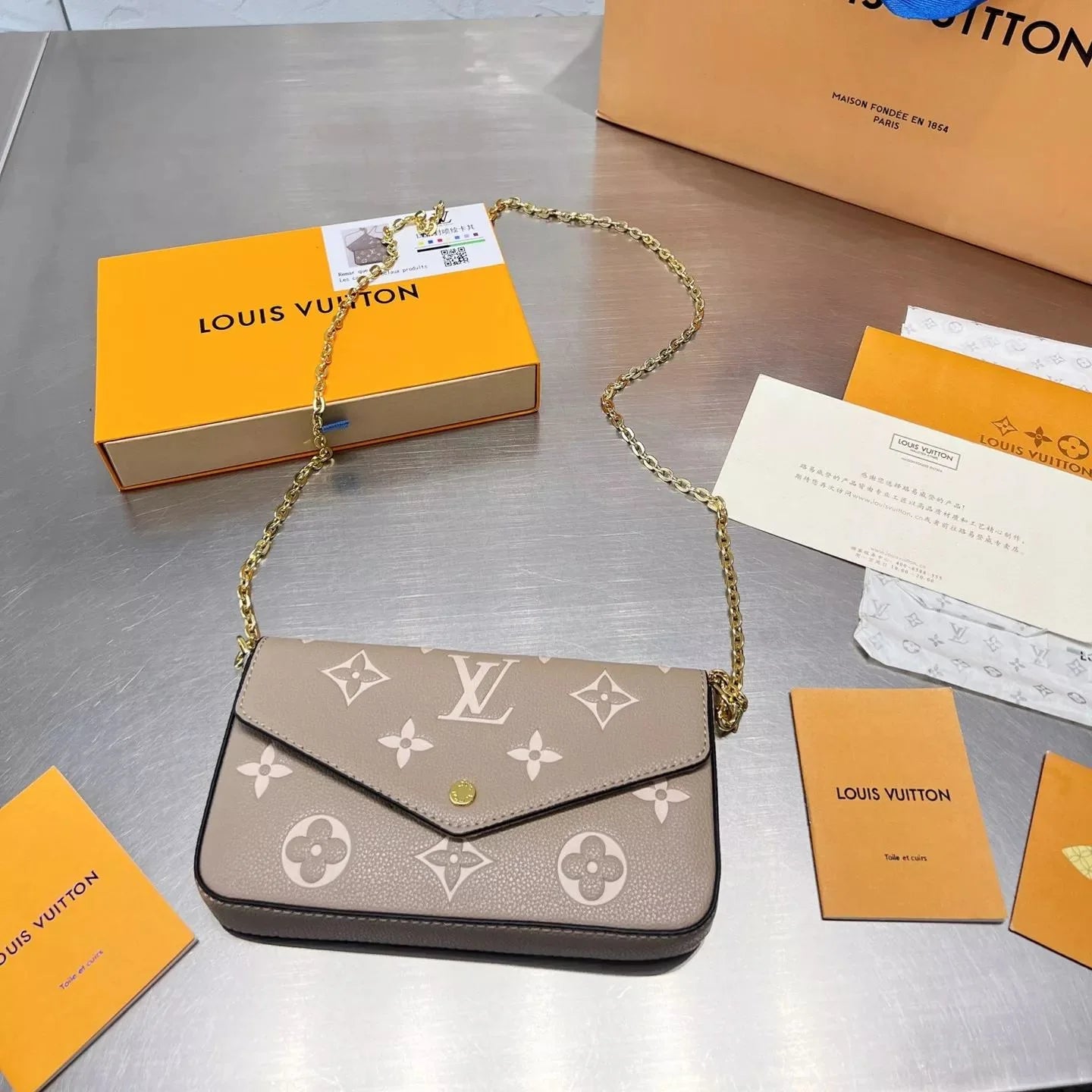 Exquisite+leather+bags-574