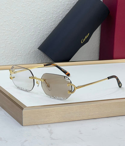 New series of cut lens sunglasses can change color under ultraviolet light