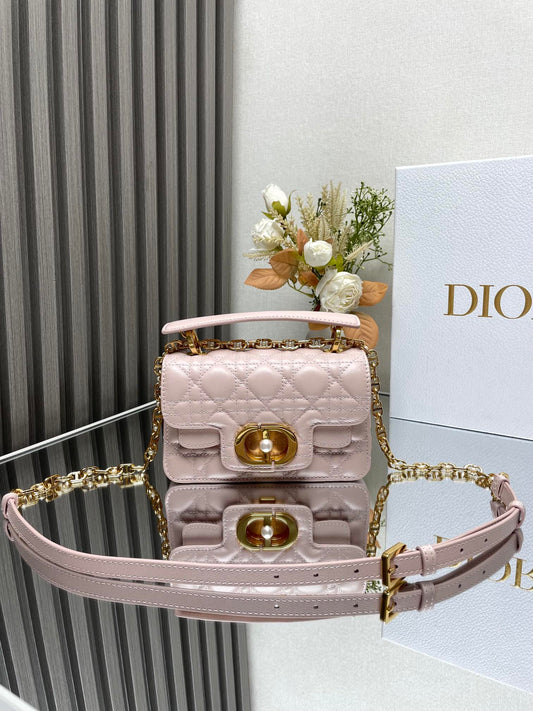 Exquisite+leather+bags-364