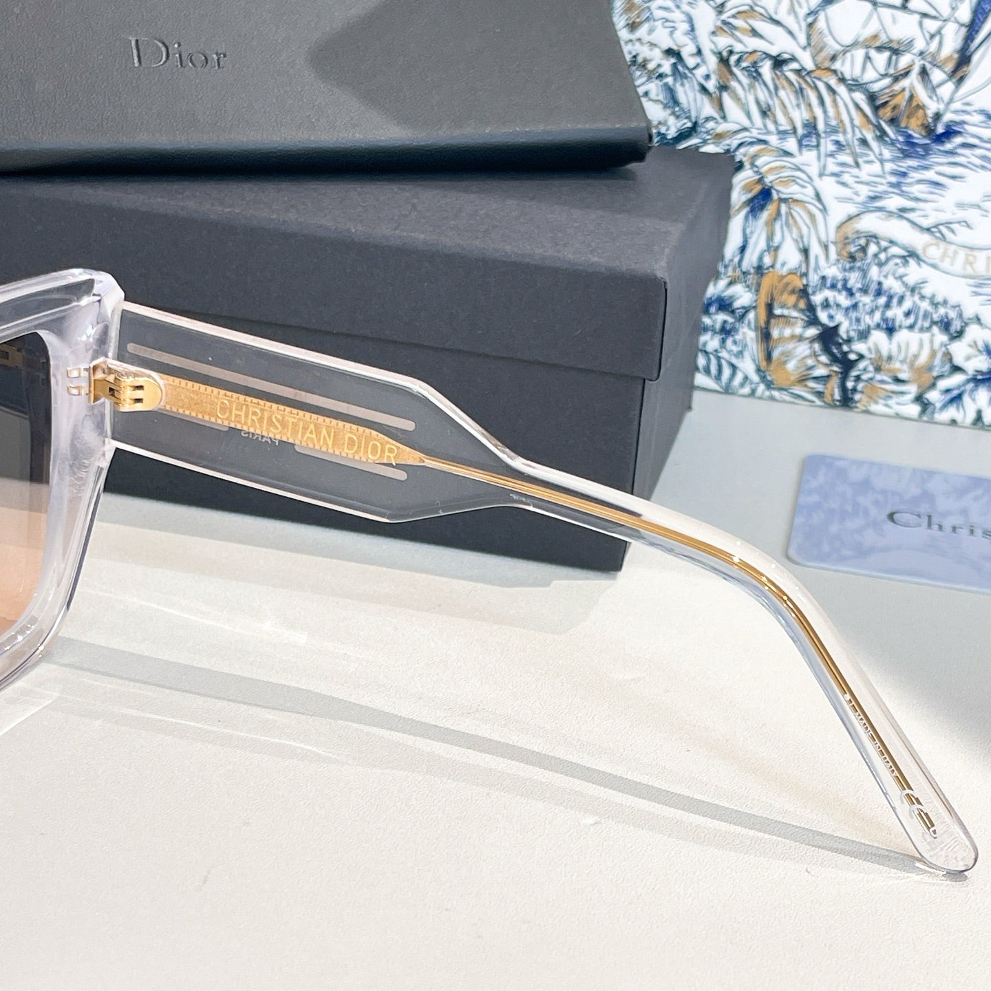 New full frame transparent high value sunglasses