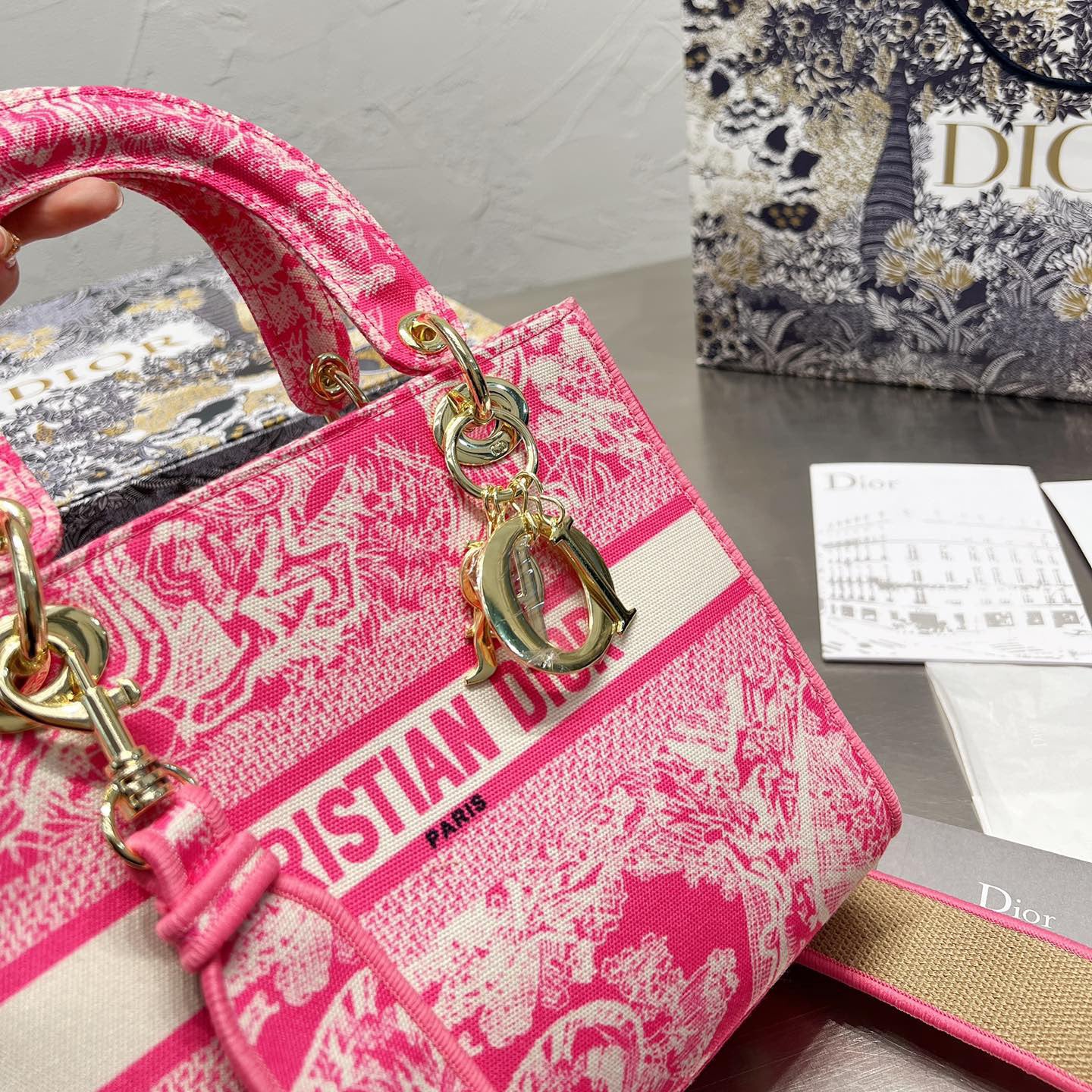 Exquisite+leather+bags-439