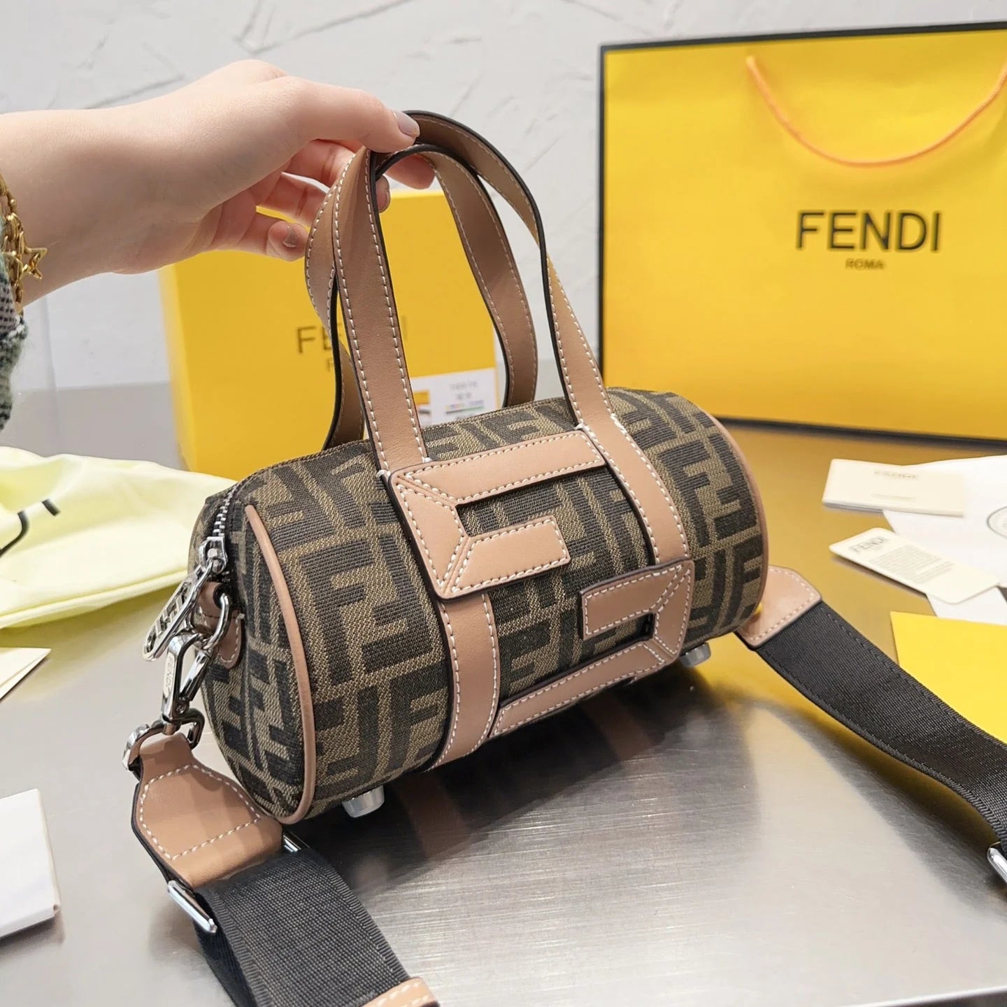 Exquisite+leather+bags-600