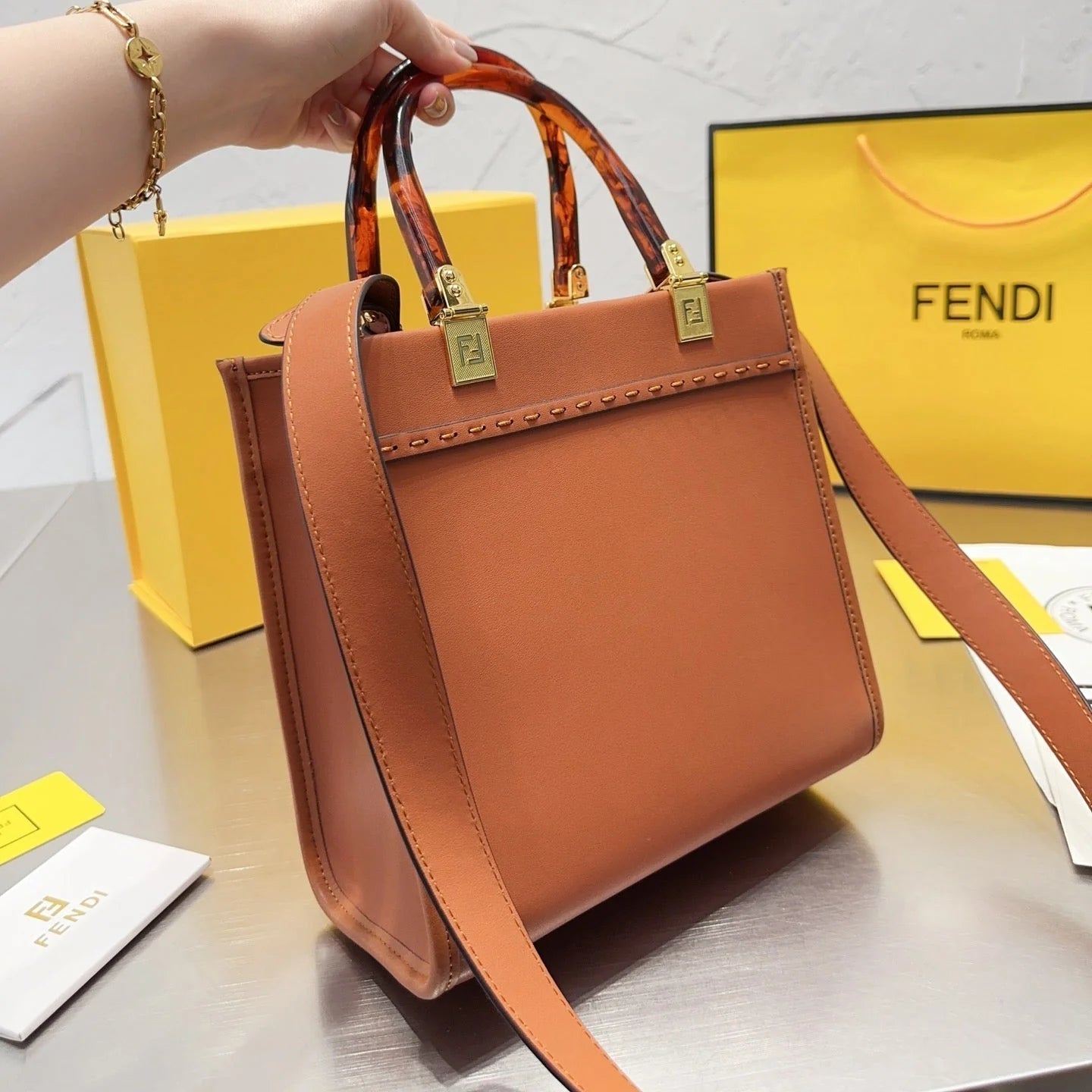 Exquisite+leather+bags-643