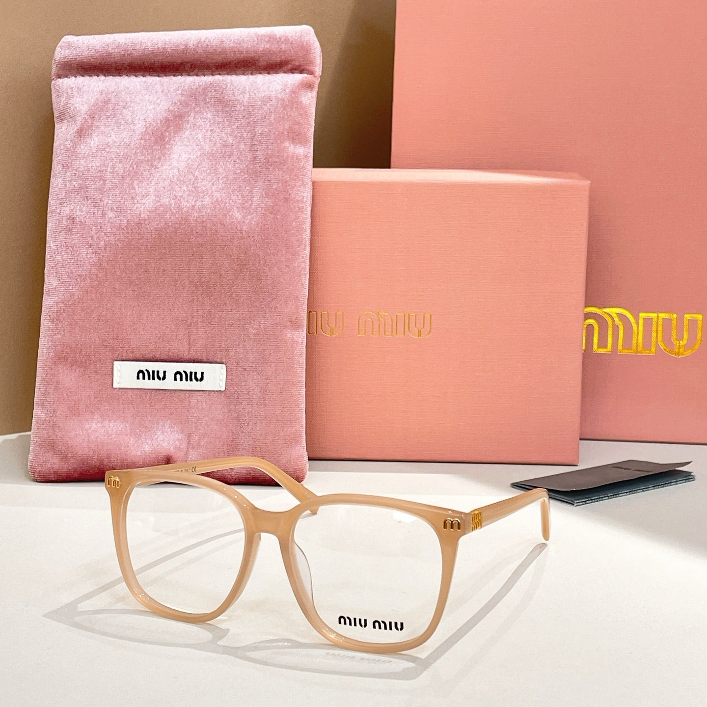 Full frame sunglasses