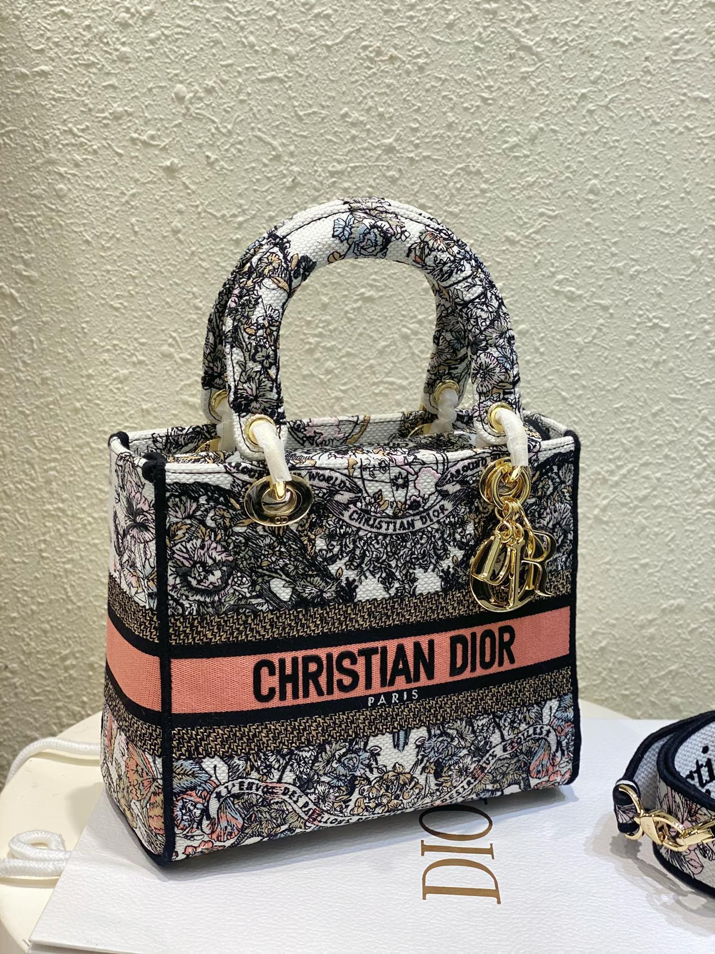 Exquisite+leather+bags-142