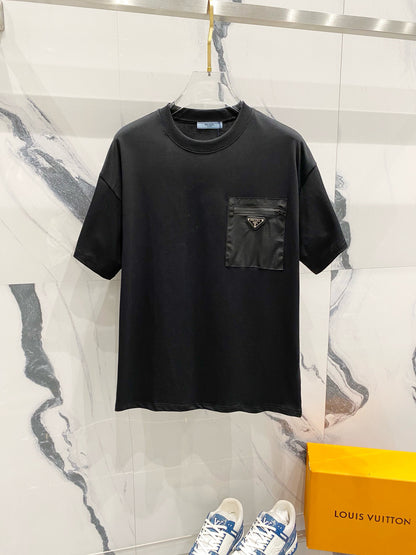 Metal logo carry pocket t-shirt