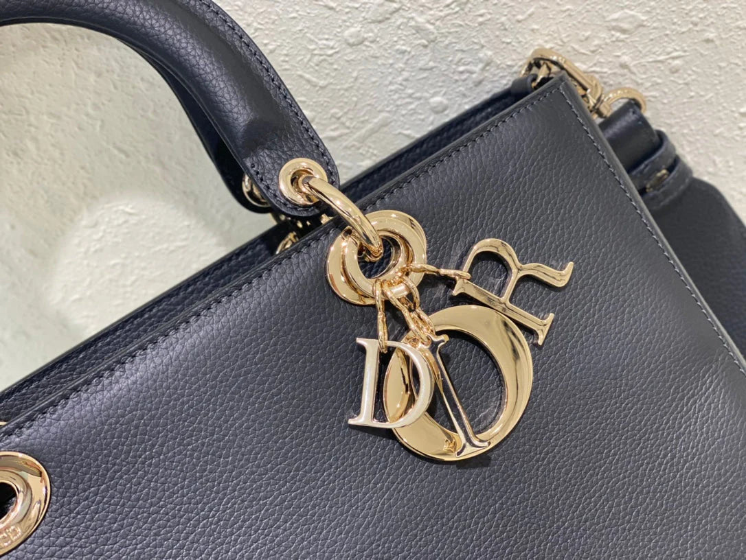 Exquisite+leather+bags-137