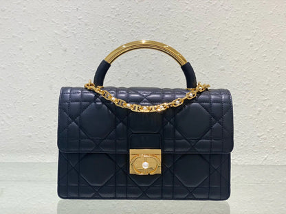 Exquisite+leather+bags-76