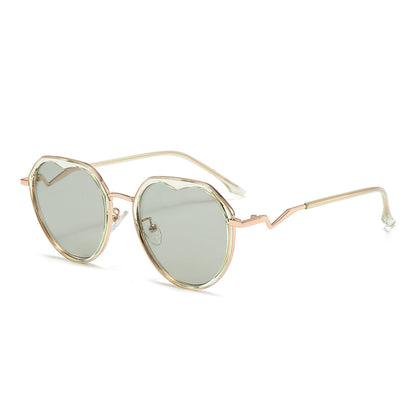 Dollger Gradient Lens  Round Sunglasses