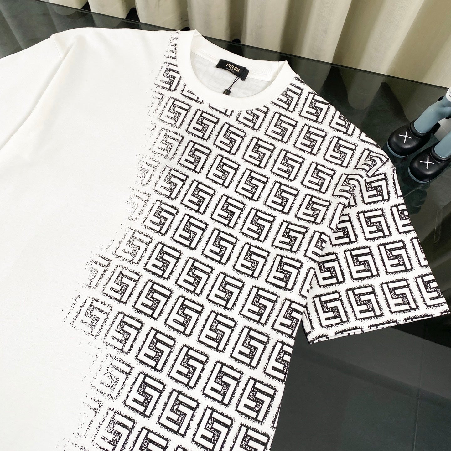 New gradient color t-shirt